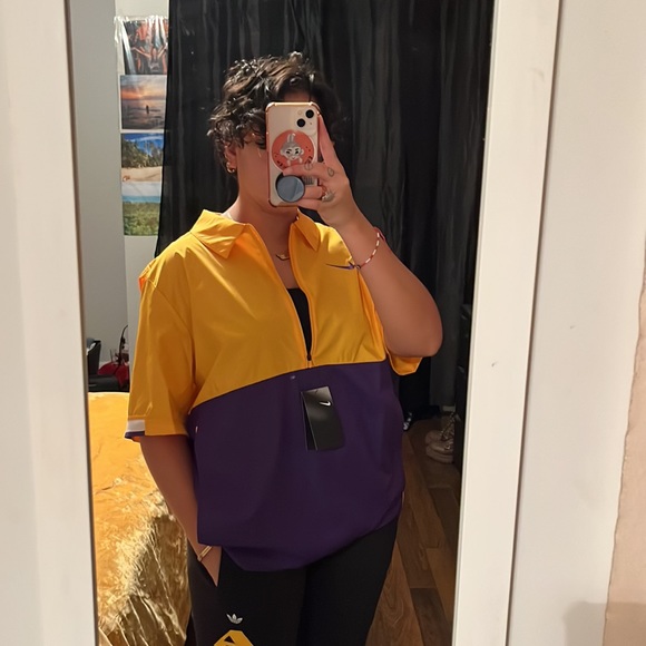 NIKE WINDBREAKER SHORT SLEEVE ZIP UP Size LARGE - Picture 4 of 12